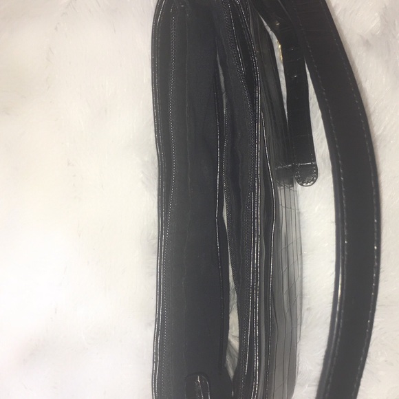 Etienne Aigner classic designer shoulder bag NWOT - Picture 4 of 9